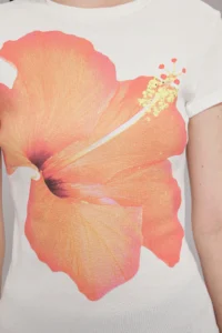 TRENDYOLMİLLA Ecru Floral Printed Fitted Knitting T-Shirt - Image 3