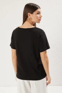 TRENDYOLMİLLA Black Bow Accessory Detailed Oversized/Wide Pattern Knitting T-Shirt - Image 5
