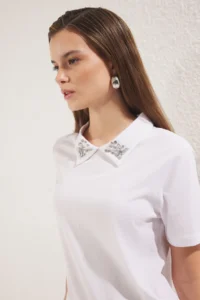 TRENDYOLMİLLA White Thick Cotton Polo Shirt Collar Stone Detailed Regular/Normal Pattern Knitting T-Shirt - Image 8