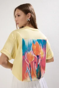 TRENDYOLMİLLA Light Yellow 100% Thick Cotton Oversized/Wide Pattern Front Back Printed Knitting T-Shirt - Image 2