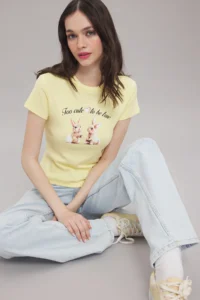 TRENDYOLMİLLA Light Yellow Rabbit Printed Fitted Knitting T-Shirt - Image 2