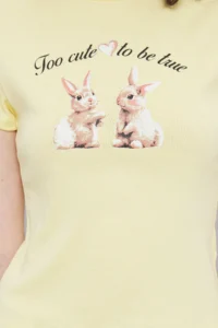 TRENDYOLMİLLA Light Yellow Rabbit Printed Fitted Knitting T-Shirt - Image 3