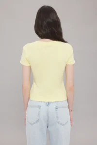 TRENDYOLMİLLA Light Yellow Rabbit Printed Fitted Knitting T-Shirt - Image 4