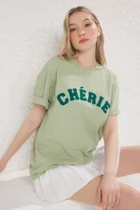 TRENDYOLMİLLA Mint 100% Cotton Oversized/Wide Cut Slogan Embroidered Knitting T-Shirt - Image 3