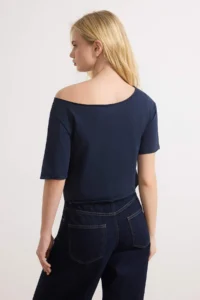 TRENDYOLMİLLA Navy Blue-Gray Melange 2 Sets Package 100% Cotton Asymmetric Boat Neck Crop Knitting T-Shirt - Image 4
