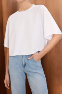 TRENDYOLMİLLA Wardrobe Essentials-Ecru Comfortable Pattern Short Sleeve Crop 100% Cotton Knitting T-Shirt - Image 3