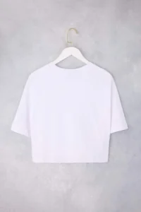 TRENDYOLMİLLA Wardrobe Essentials-Ecru Comfortable Pattern Short Sleeve Crop 100% Cotton Knitting T-Shirt - Image 6