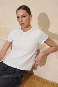 TRENDYOLMİLLA Ecru Fitted Accessory Detailed Staple Fiber single jersey Knitting Blouse