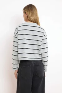 TRENDYOLMİLLA Gray Striped relaxed/Rahat Pattern Drop Sleeve Long Sleeve Soild 100% Cotton Knitting T-Shirt - Image 4