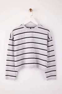 TRENDYOLMİLLA Gray Striped relaxed/Rahat Pattern Drop Sleeve Long Sleeve Soild 100% Cotton Knitting T-Shirt - Image 5