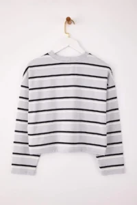 TRENDYOLMİLLA Gray Striped relaxed/Rahat Pattern Drop Sleeve Long Sleeve Soild 100% Cotton Knitting T-Shirt - Image 6