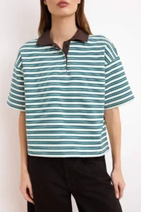 TRENDYOLMİLLA Green Striped Oversized Pattern Polo Shirt Collar Weaving Detailed Soild interlock Knitting T-Shirt - Image 3