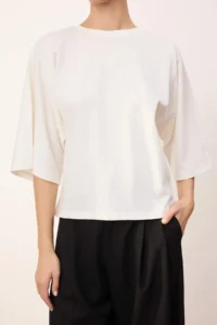TRENDYOLMİLLA Wardrobe Essentials-Ecru Wide Pattern Bat Arm 100% Cotton Knitting T-Shirt - Image 3