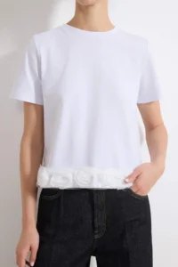 TRENDYOLMİLLA Ecru Regular/Normal Pattern Short Sleeve Accessory Detailed Tok 100% Cotton Knitting T-Shirt - Image 3