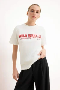 TRENDYOLMİLLA Ecru Slogan Regular/Normal Pattern Short Sleeve Tok 100% Cotton Knitting T-Shirt