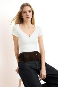 TRENDYOLMİLLA Ecru Fitted V-neck Short Sleeve Cotton Rib Knitting T-Shirt - Image 2
