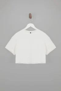 TRENDYOLMİLLA Ecru Super Crop Drop Sleeve Short Sleeve 100% Cotton Knitting T-Shirt - Image 5