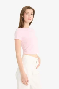 DeFacto Slim Fit Crew Neck Basic Plain Short Sleeve T-Shirt - Image 4