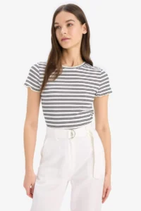 DeFacto Fitted Crew Neck Striped Ribbed Camisole Short Sleeve T-Shirt - Image 4