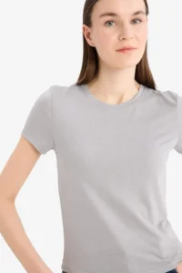 DeFacto Fitted Crew Neck Basic Plain Short Sleeve T-Shirt - Image 4