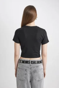 DeFacto Fitted Rib Basic Plain Crop Short Sleeve Black T-Shirt - Image 6