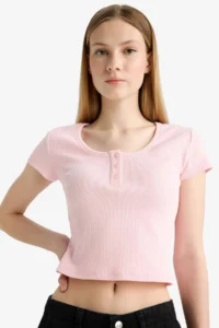 DeFacto Fitted Round Neck Crop Ribbed Camisole Short Sleeve T-Shirt - Image 4