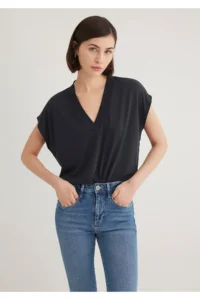 Mavi Lux Touch (TENCEL™) V Neck Black Modal T-Shirt Regular Fit / Normal Cut 1612250-900