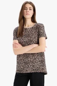 DeFacto Long Fit Crew Neck Leopard Patterned Combed Cotton Short Sleeve T-Shirt - Image 4