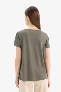 DeFacto Regular Fit V-Neck Pocket Short Sleeve T-Shirt - Image 7