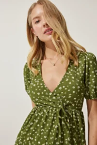 Happiness İstanbul Women's Khaki Wrap Collar Patterned Summer Knitted Dress - Image 5