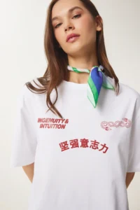 Happiness İstanbul Women's White Oversize Printed Cotton Knitted T-Shirt - Image 4