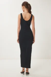 Happiness İstanbul Women Black V-neck Midi Knitting Dress - Image 5