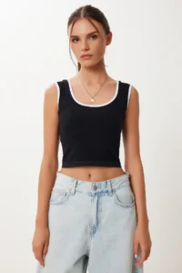 Happiness İstanbul Women's Black White 2 Pack Strappy Seamless Ribbed Crop Knitted Undershirt - Image 2