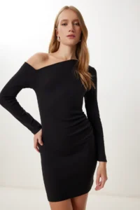 Happiness İstanbul Women's Black Boat Neck Gathered Mini Knitted Dress