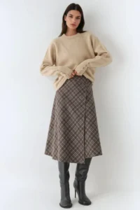 Hiccup Button Closure Plaid LONG Skirt - Image 2