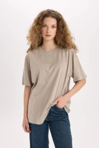 DeFacto Oversize Wide Fit Crew Neck Basic Plain Short Sleeve T-Shirt - Image 3
