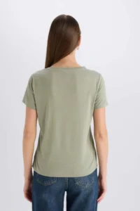 DeFacto Regular Fit V Neck Basic Plain Short Sleeve T-Shirt - Image 6