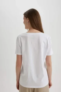 DeFacto 100% Cotton Regular Fit V-Neck Basic Plain Short Sleeve T-Shirt - Image 7