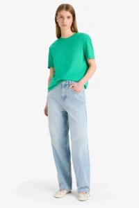 DeFacto Regular Fit Crew Neck Combed Cotton Basic Plain Short Sleeve T-Shirt - Image 2