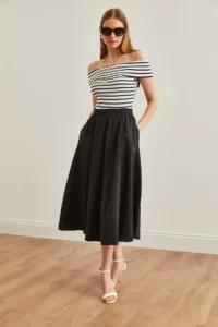 Olalook Women's Black Pocketed Elastic Waist Midi Woven Bell Skirt - Image 5