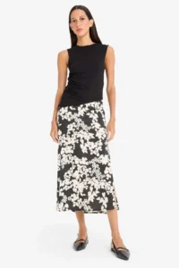 DeFacto A-Line Floral Patterned Normal Waist Midi Skirt - Image 3