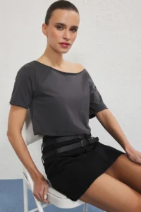 TRENDYOLMİLLA Anthracite-Burgundy 2 Sets Package 100% Cotton Asymmetric Boat Neck Crop Knitting T-Shirt - Image 2