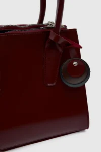 Shule Bags Pina Multi-Eyed Hand and Crossbody Bag Burgundy - Image 7