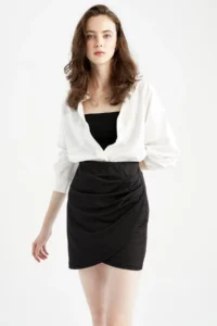 DeFacto Crepe Mini Skirt Z0973az22au - Image 3