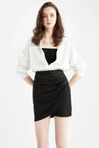DeFacto Crepe Mini Skirt Z0973az22au - Image 4