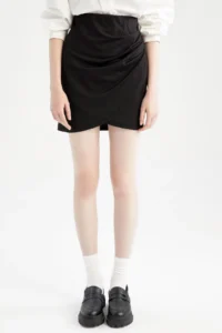 DeFacto Crepe Mini Skirt Z0973az22au - Image 5