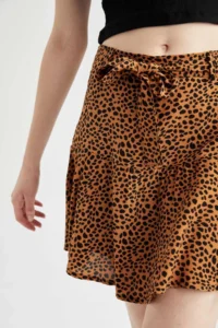 DeFacto Leopard Patterned with flywheel Mini Shorts Skirt Z1313az22au - Image 5