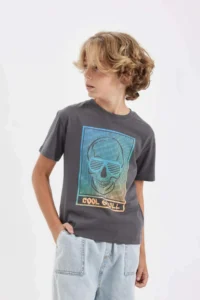 DeFacto Boy's Oversize Wide Fit Crew Neck Gradient Printed Short Sleeve T-Shirt - Image 3