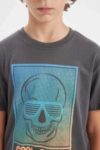 DeFacto Boy's Oversize Wide Fit Crew Neck Gradient Printed Short Sleeve T-Shirt - Image 4