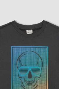 DeFacto Boy's Oversize Wide Fit Crew Neck Gradient Printed Short Sleeve T-Shirt - Image 7